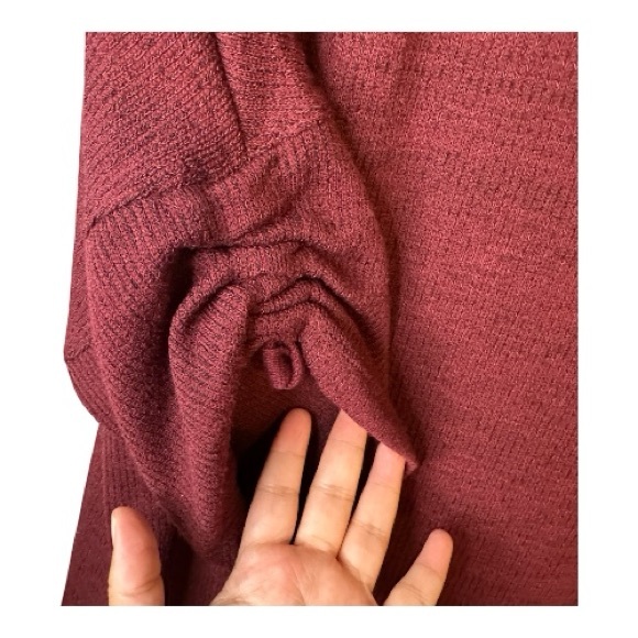 Max Studio Deep Red Knit Top - Picture 3 of 7